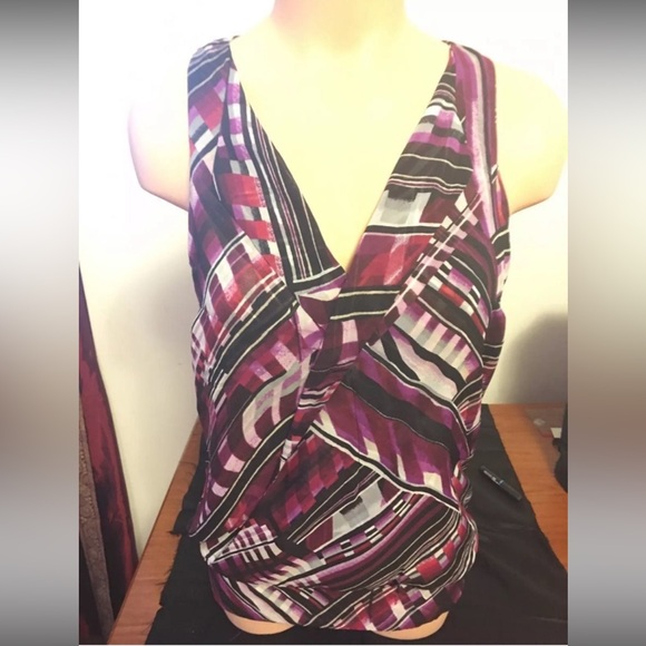 WHBM Abstract Burgundy Surplice Faux Wrap V Neck Banded Top XS NWOT CDW $89 - Picture 9 of 12